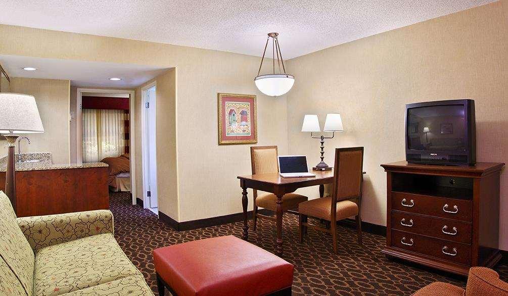 Embassy Suites By Hilton Atlanta Airport College Park Pokój zdjęcie