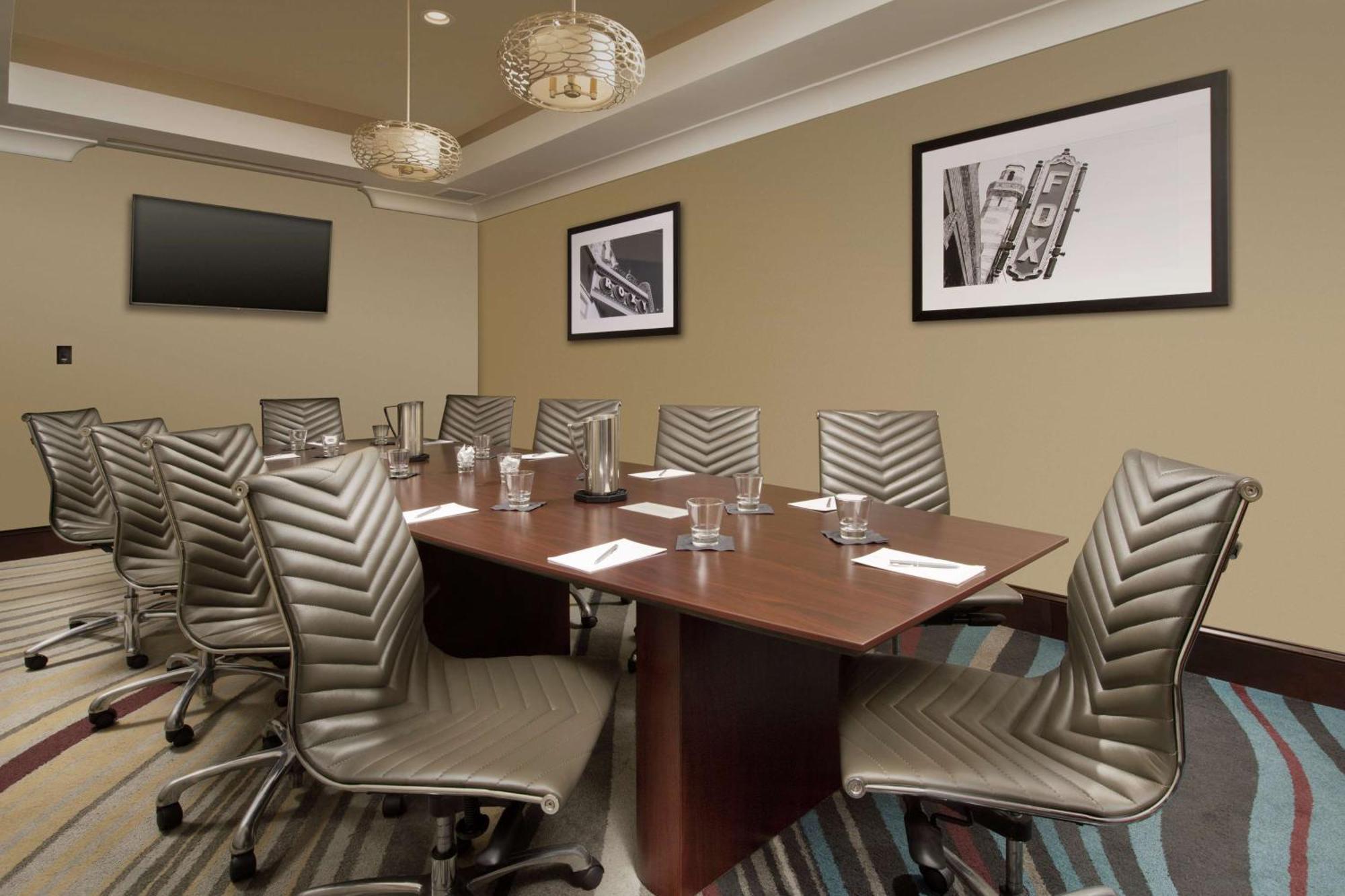 Embassy Suites By Hilton Atlanta Airport College Park Zewnętrze zdjęcie