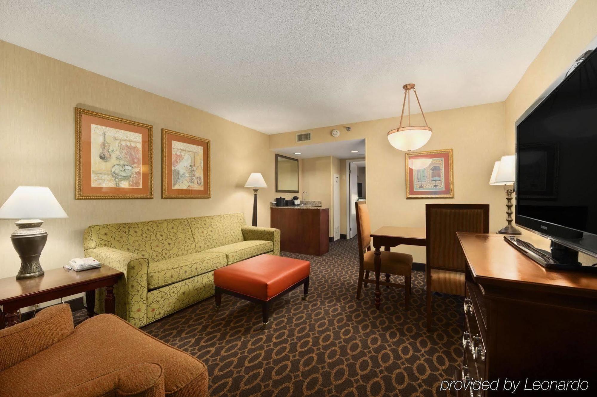Embassy Suites By Hilton Atlanta Airport College Park Zewnętrze zdjęcie